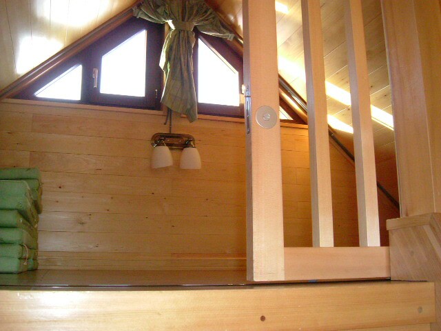 cabinS_2F_s.jpg